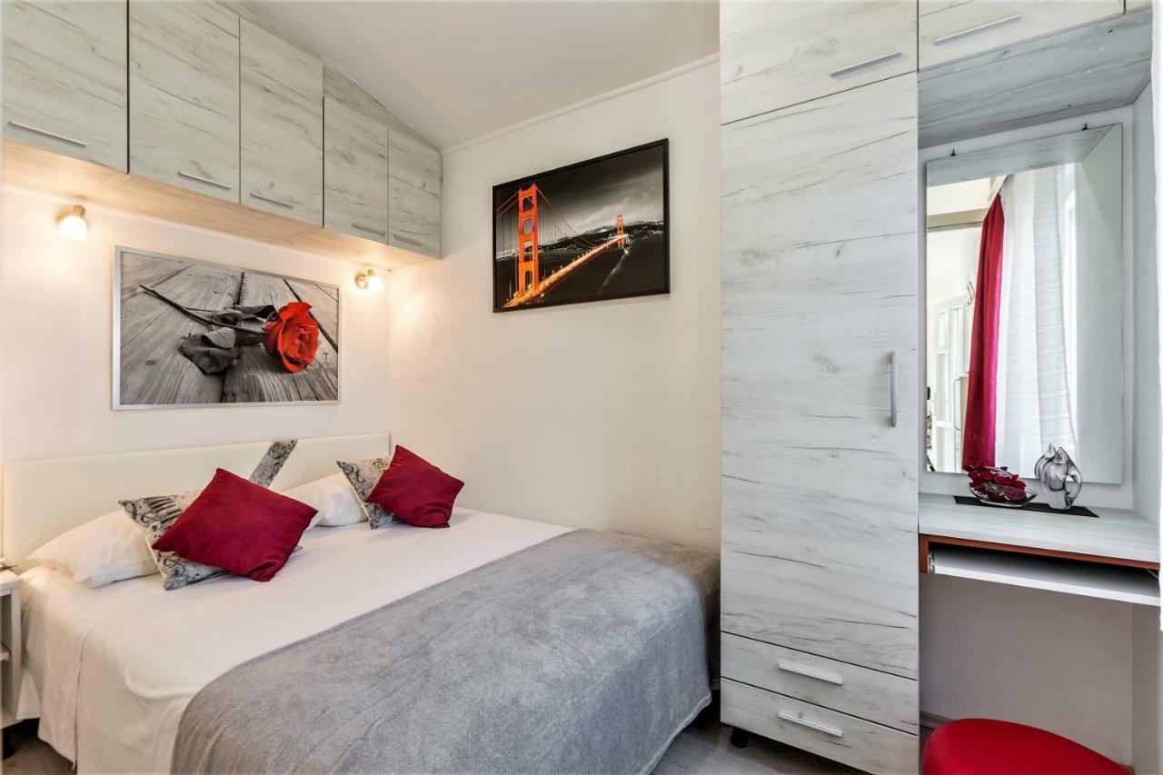 Apartment Taja, Cijela Kuca I Vrt Samo Za Vas Split Eksteriør bilde