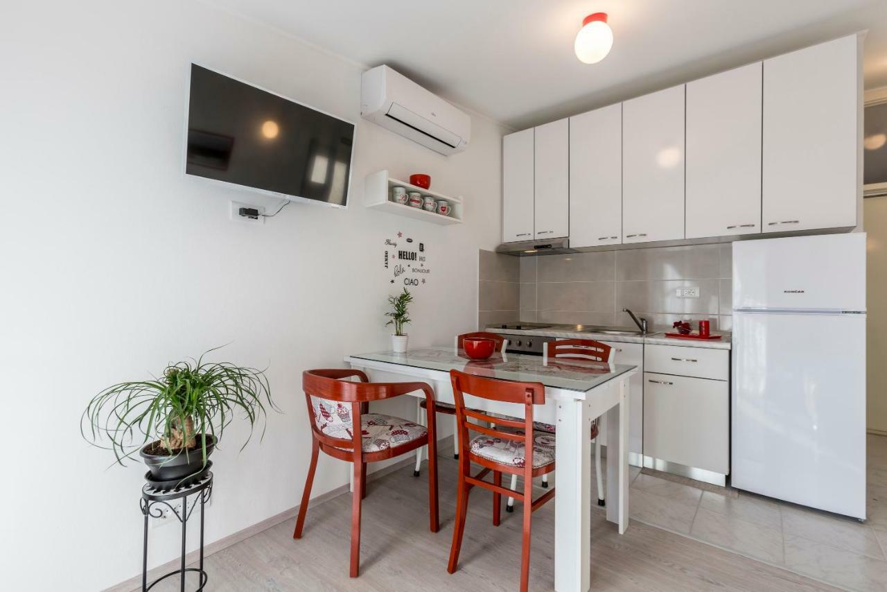 Apartment Taja, Cijela Kuca I Vrt Samo Za Vas Split Eksteriør bilde